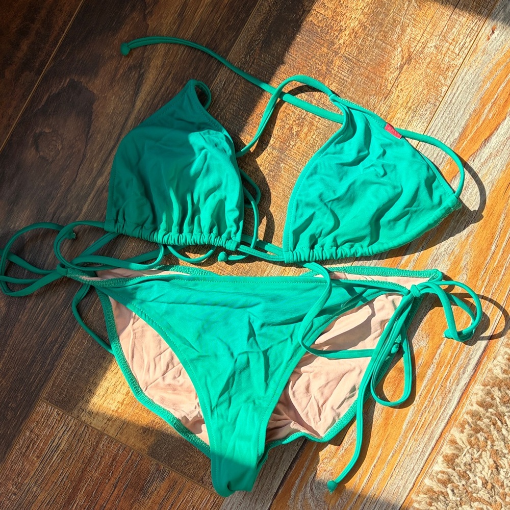 Doll Swimwear Green Triangle Bikini Set